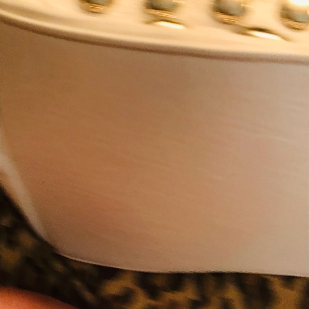 Nicole Lee made in USA white bag with large silver studs great summer  bag - Picture 14 of 16